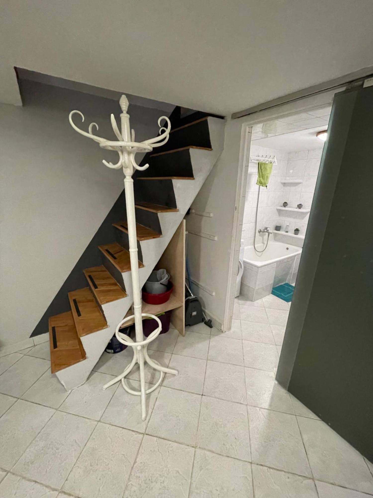 Dwupietrowe Mieszkanie W Centrum Warszawy Apartment