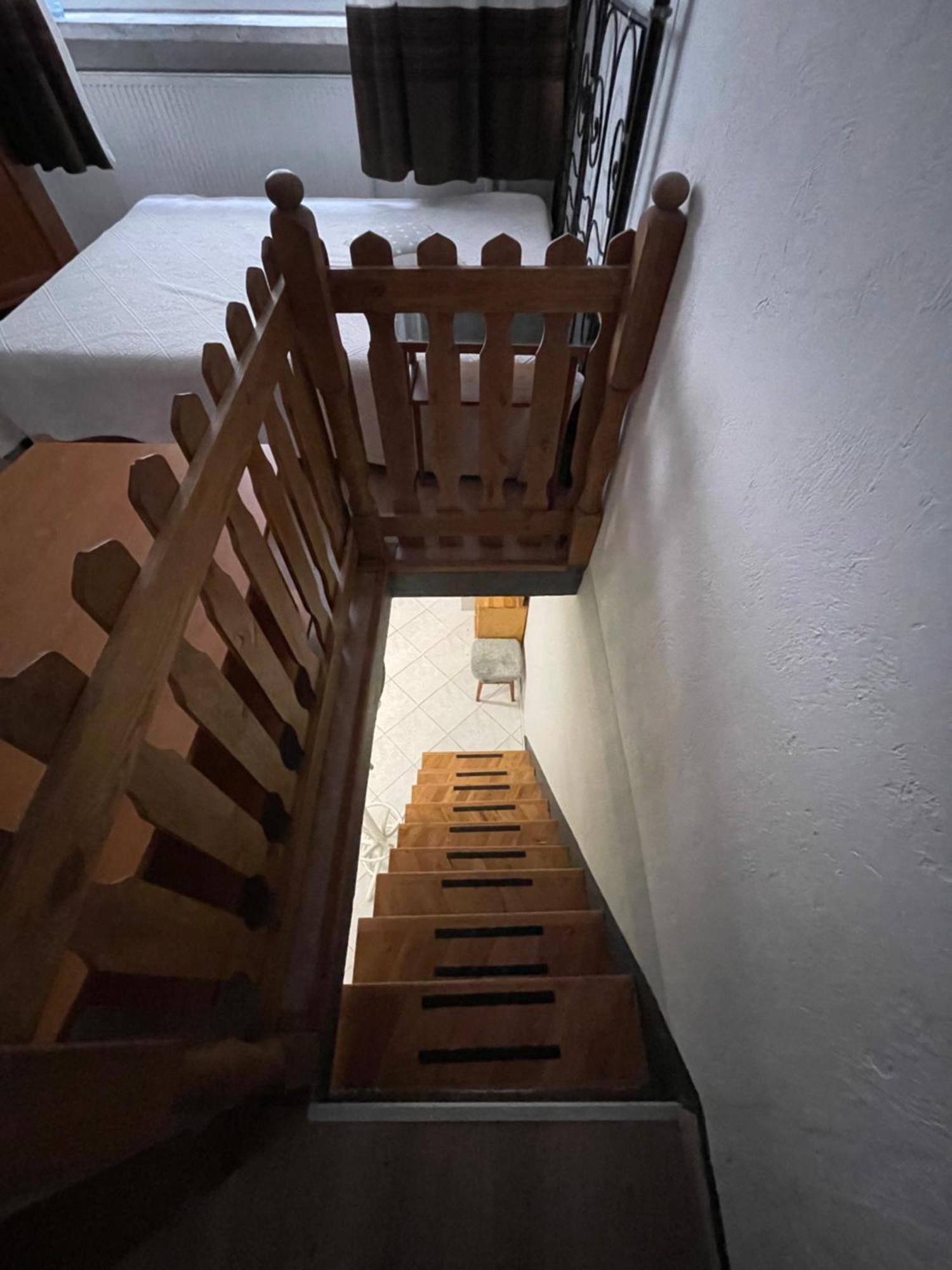 Dwupietrowe Mieszkanie W Centrum Warszawy Apartment